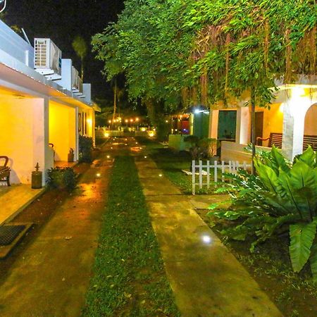 Hotel Nawathana Matara Kültér fotó