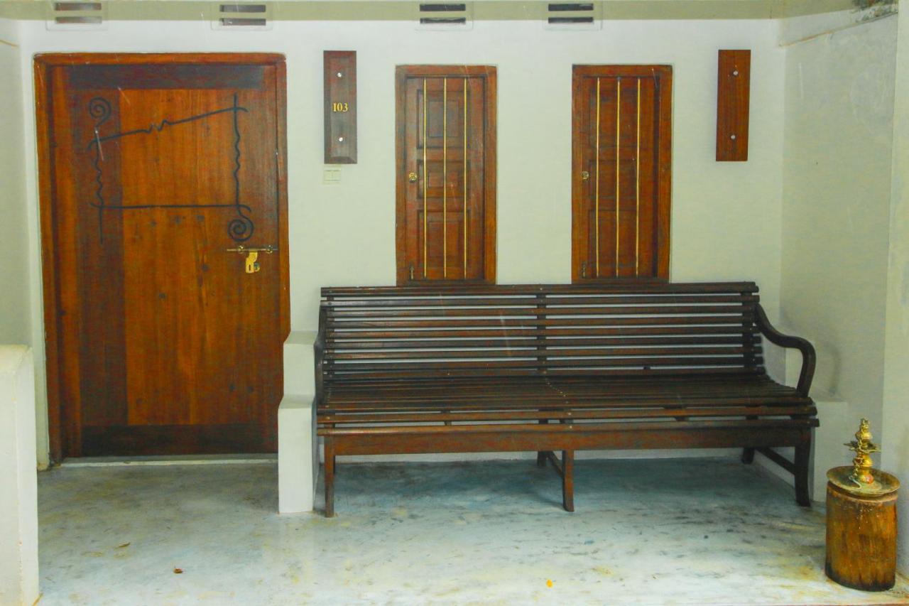 Hotel Nawathana Matara Kültér fotó
