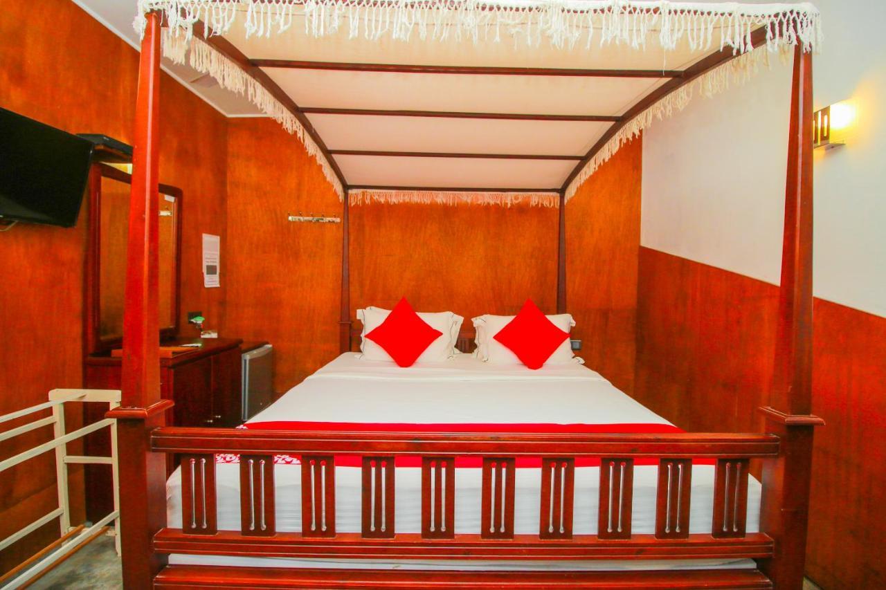 Hotel Nawathana Matara Kültér fotó