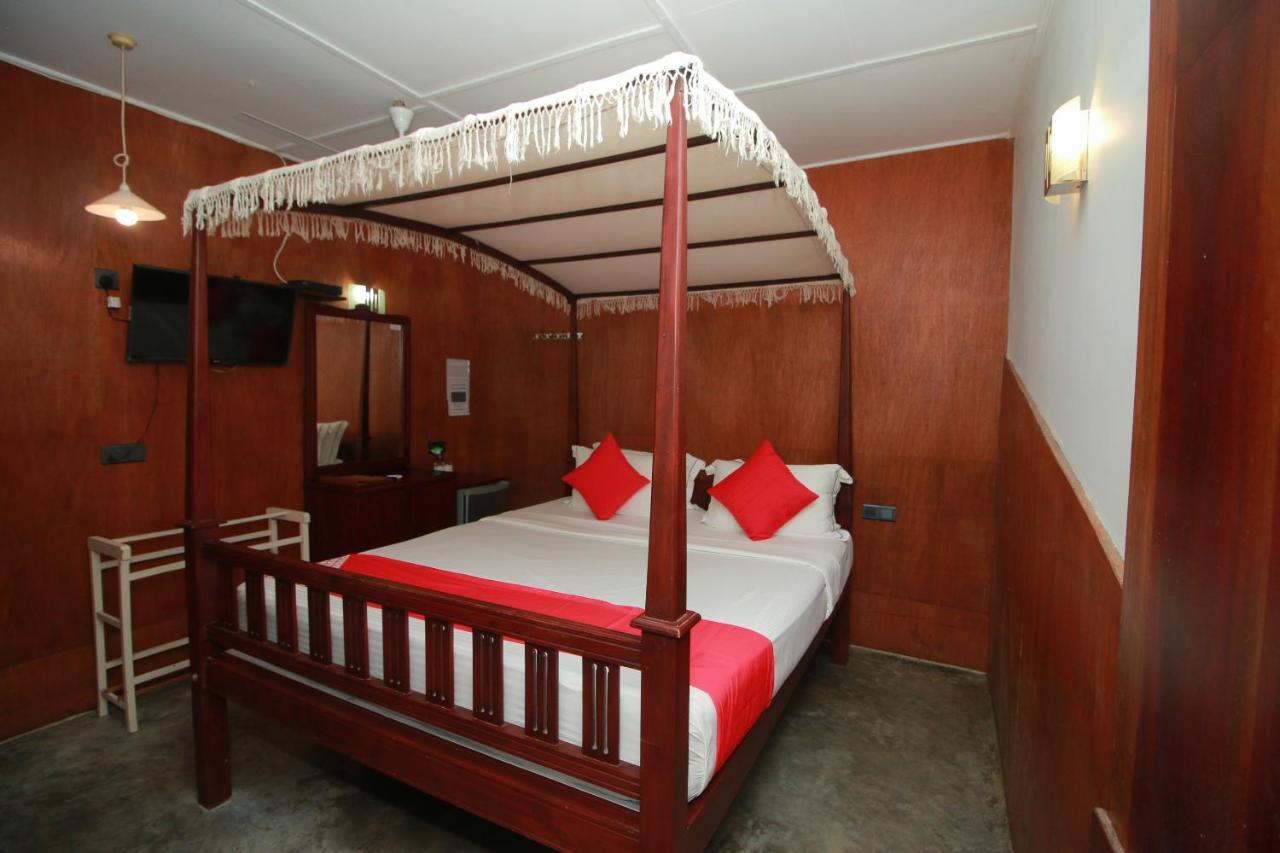 Hotel Nawathana Matara Kültér fotó